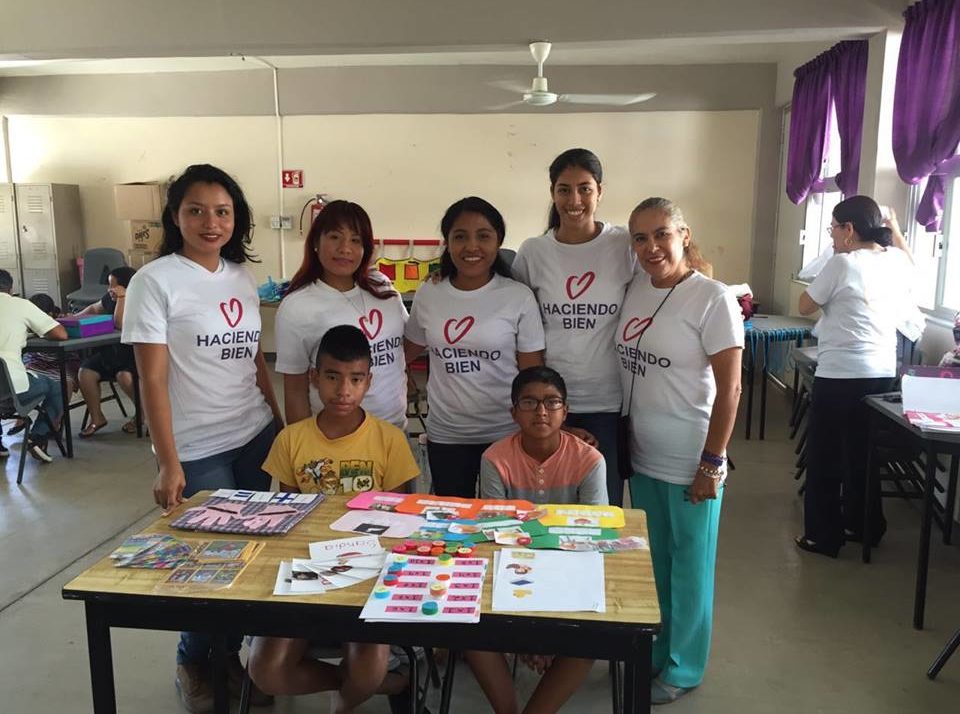 Actividad con Niños en la Escuela