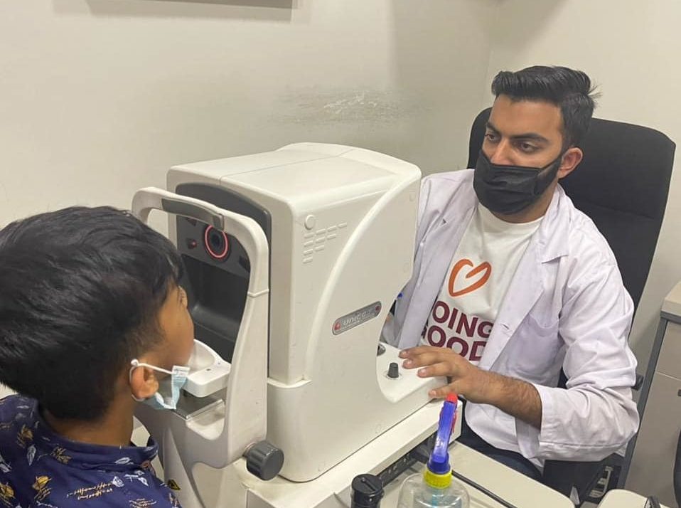 Los doctores ofrecieron exámenes gratuitos de vista para niños