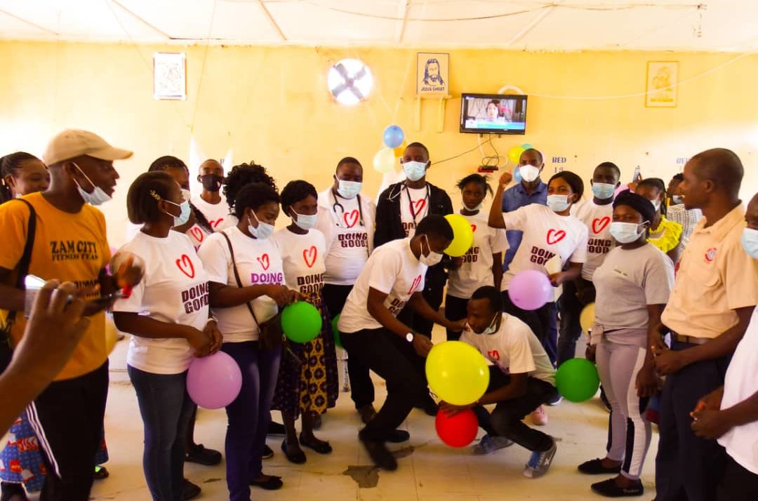 Visita al hospital de Zambezi
