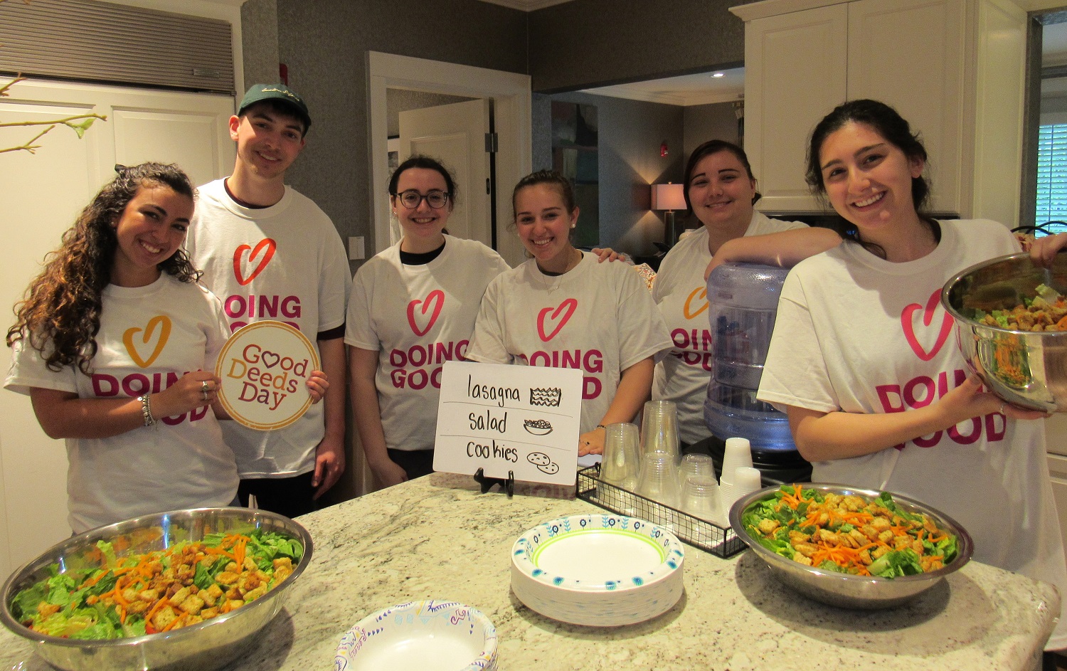 6 Last-Minute Thanksgiving Volunteer Opportunities - Good Deeds Day